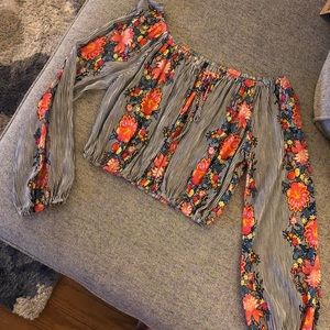 Love Culture Off Shoulder Crop Top